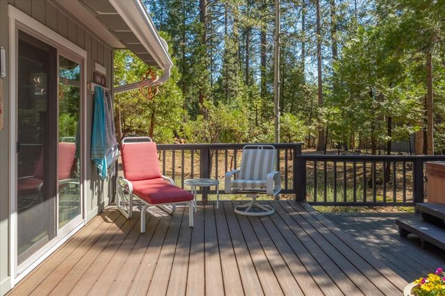 2219 Pardee Dr, Arnold, CA 95223