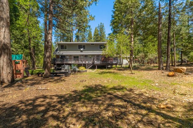 2219 Pardee Dr, Arnold, CA 95223