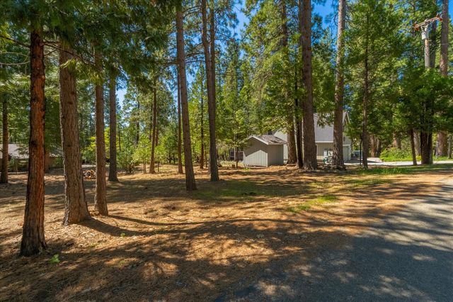 2219 Pardee Dr, Arnold, CA 95223