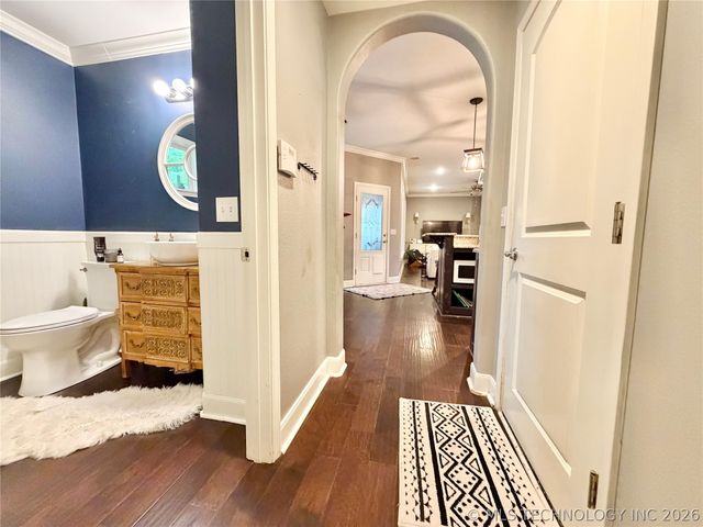 306 Hickory Drive, Tahlequah, OK 74464