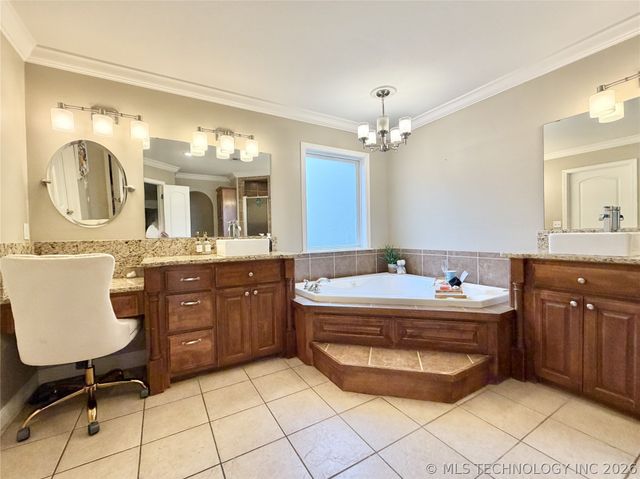 306 Hickory Drive, Tahlequah, OK 74464