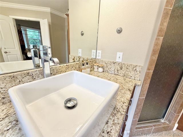306 Hickory Drive, Tahlequah, OK 74464