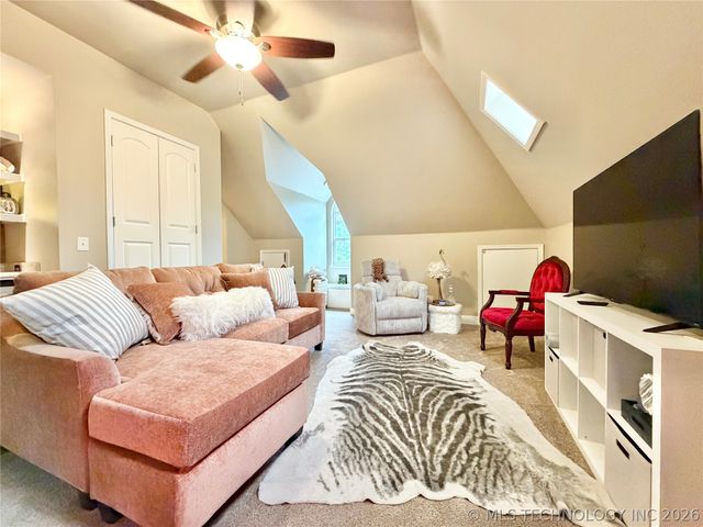 306 Hickory Drive, Tahlequah, OK 74464