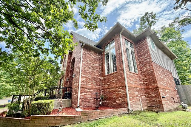 306 Hickory Drive, Tahlequah, OK 74464