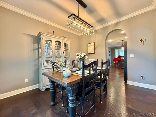 306 Hickory Drive, Tahlequah, OK 74464