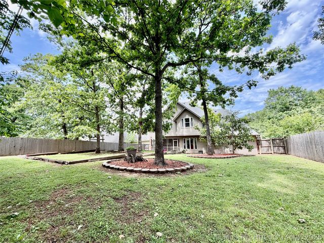 306 Hickory Drive, Tahlequah, OK 74464