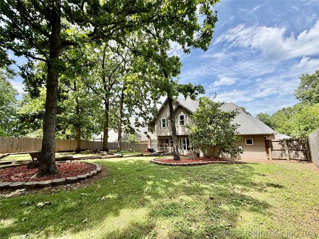 306 Hickory Drive, Tahlequah, OK 74464