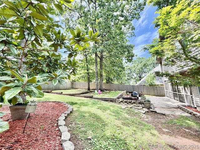 306 Hickory Drive, Tahlequah, OK 74464