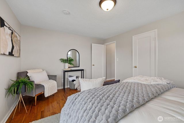 4027 52nd Avenue SW, Seattle, WA 98116