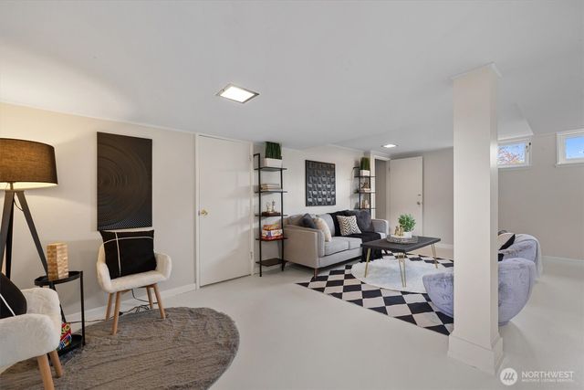 4027 52nd Avenue SW, Seattle, WA 98116