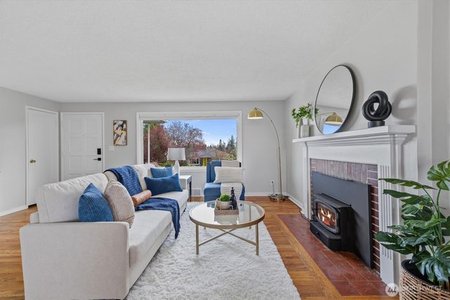 4027 52nd Avenue SW, Seattle, WA 98116