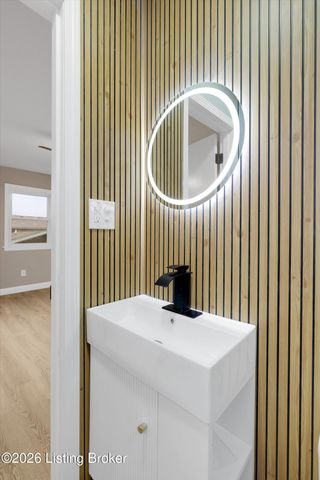 1417 Cloverhills Dr, Louisville, KY 40216