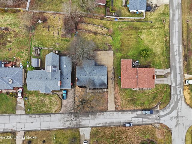 1417 Cloverhills Dr, Louisville, KY 40216