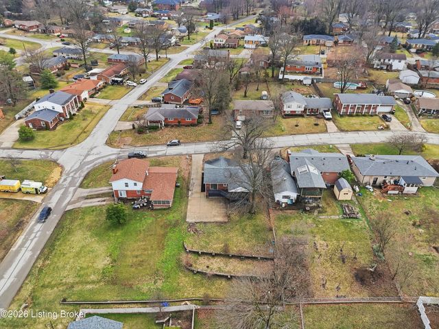 1417 Cloverhills Dr, Louisville, KY 40216