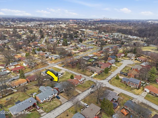 1417 Cloverhills Dr, Louisville, KY 40216