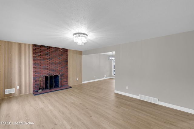 1417 Cloverhills Dr, Louisville, KY 40216