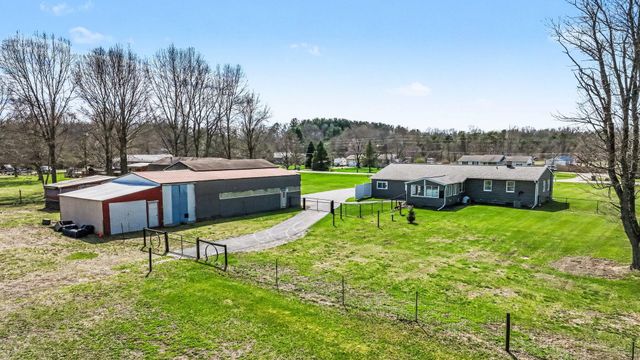 63253 30th Street, Antwerp Twp, MI 49065