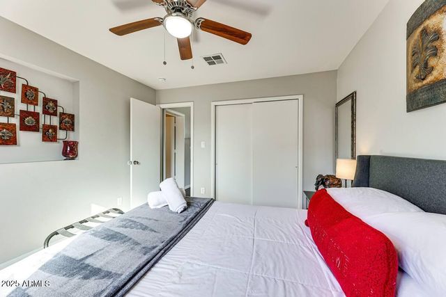 1027 S SIESTA Lane, Tempe, AZ 85281