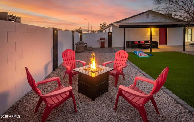 1027 S SIESTA Lane, Tempe, AZ 85281