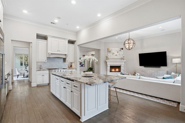 6714 Williamson Road, Dallas, TX 75214