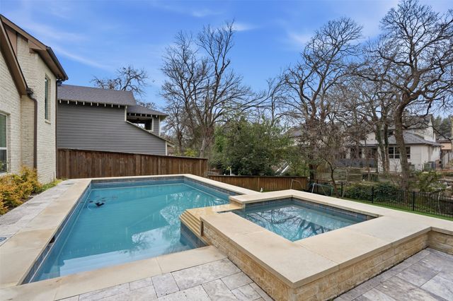 6714 Williamson Road, Dallas, TX 75214
