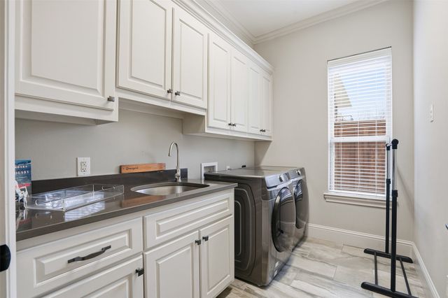 6714 Williamson Road, Dallas, TX 75214