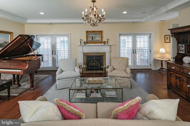 132 VICTORIA MEWS, Princeton, NJ 08542