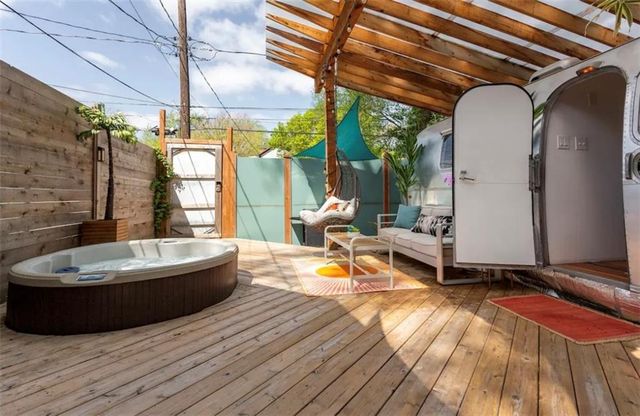 2322 Holly Street, Kansas City, MO 64108