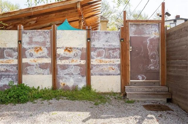 2322 Holly Street, Kansas City, MO 64108