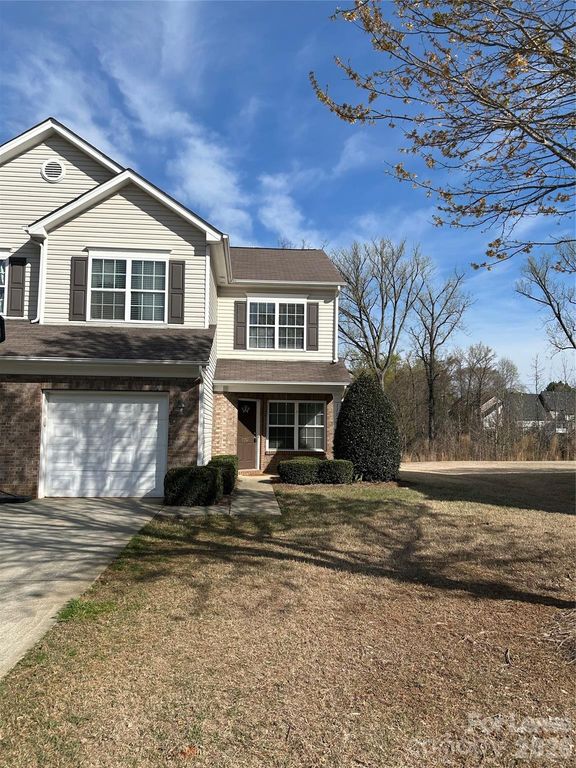 11751 Stockdale Court, Pineville, NC 28134