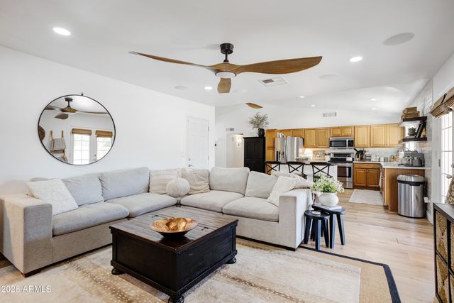 1609 W MCNAIR Street, Chandler, AZ 85224