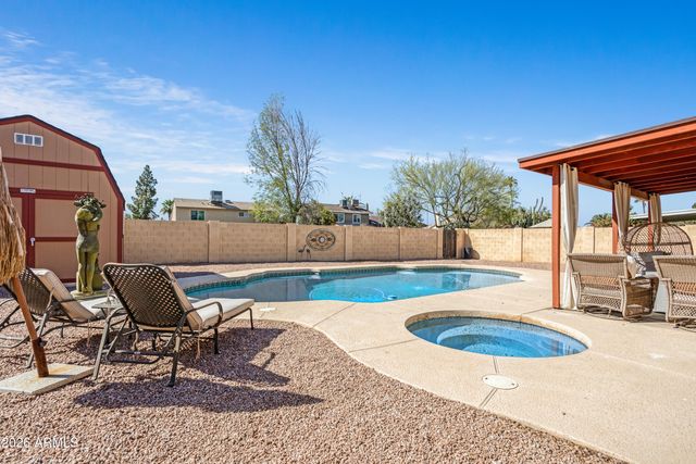 1609 W MCNAIR Street, Chandler, AZ 85224