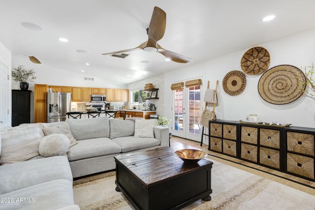 1609 W MCNAIR Street, Chandler, AZ 85224