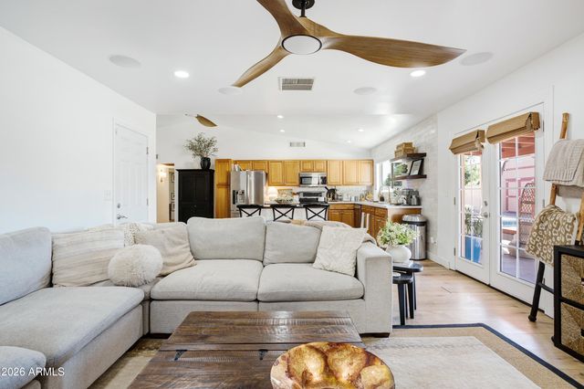 1609 W MCNAIR Street, Chandler, AZ 85224