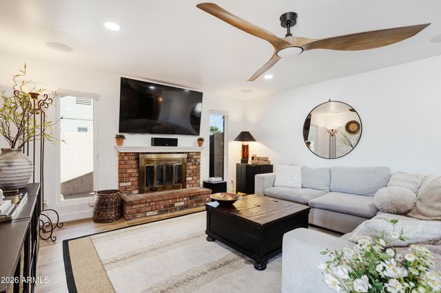 1609 W MCNAIR Street, Chandler, AZ 85224