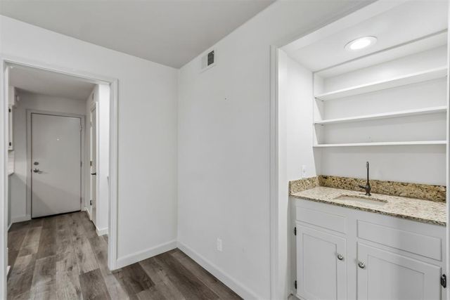 1110 Sherwood Lane 108, Oklahoma City, OK 73116