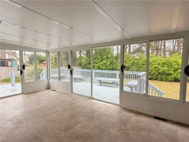 313 Woodbridge DR, Chesapeake, VA 23322