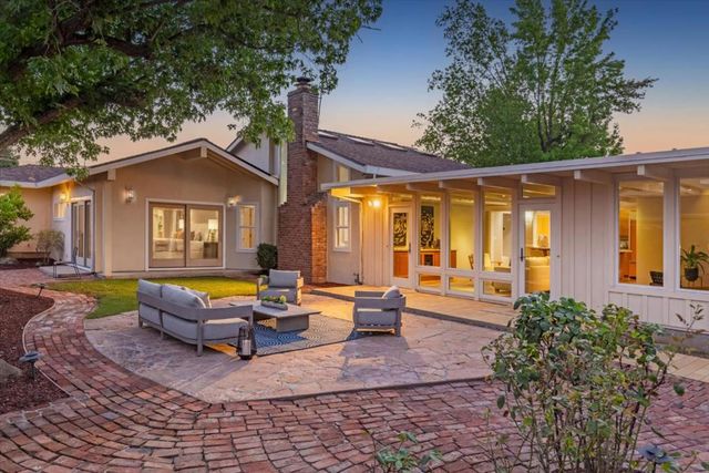 20096 CHATEAU Drive, Saratoga, CA 95070