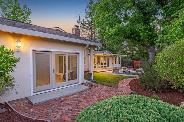 20096 CHATEAU Drive, Saratoga, CA 95070