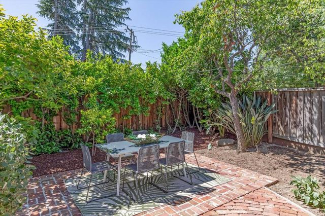 20096 CHATEAU Drive, Saratoga, CA 95070