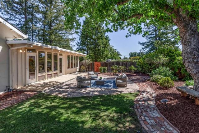20096 CHATEAU Drive, Saratoga, CA 95070