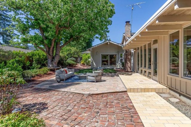 20096 CHATEAU Drive, Saratoga, CA 95070