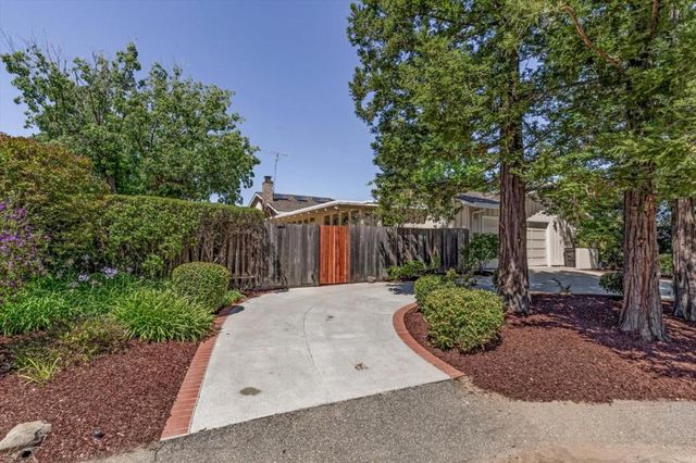 20096 CHATEAU Drive, Saratoga, CA 95070