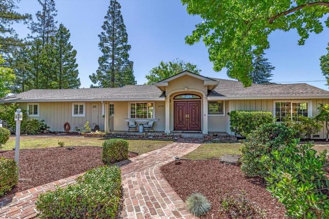 20096 CHATEAU Drive, Saratoga, CA 95070