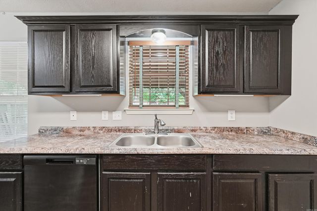 1455 Arapaho Trl, Conway, AR 72034
