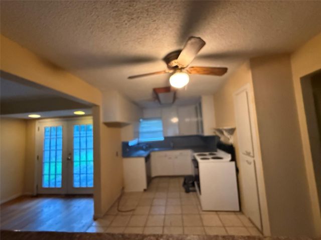 4710 Glenmont Street, Bellaire, TX 77401