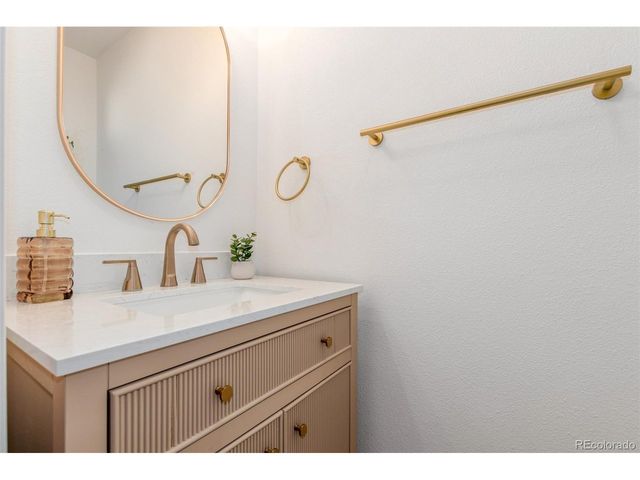 2068 S Zenobia St, Denver, CO 80219