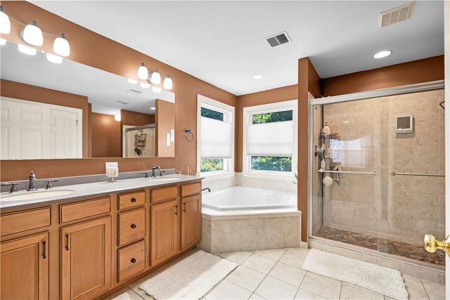 2760 Valley View Road, Hellertown Boro, PA 18055