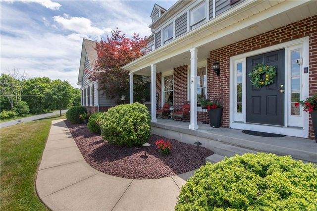 2760 Valley View Road, Hellertown Boro, PA 18055