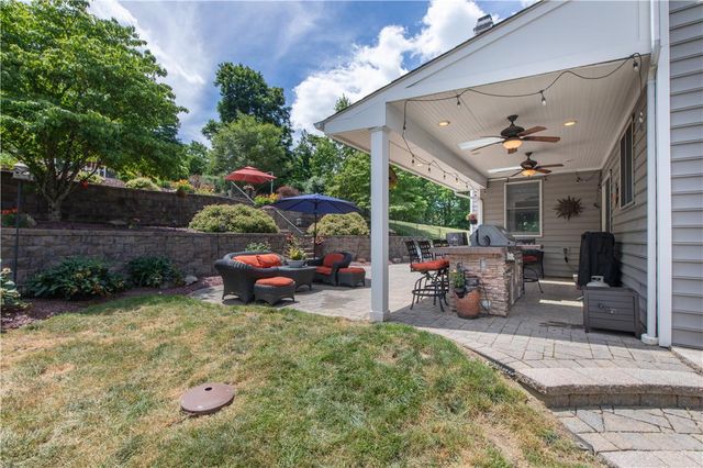 2760 Valley View Road, Hellertown Boro, PA 18055